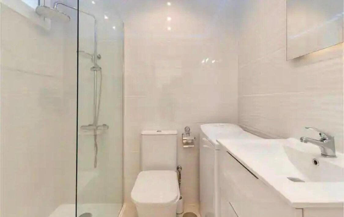 Renovated Modern Elegant Studio With Sea View Apartamento